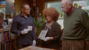 Family Pictures USA, Season 1 Episode 1 image