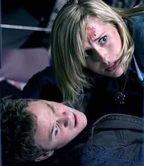 Smallville - Season 6, "Zod" - Aaron Ashmore as Jimmy Olsen and Allison Mack as Chloe Sullivan
