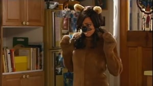 The Latest Buzz, Season 3 Episode 11 image