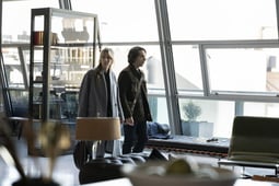 The Flight Attendant, Season 1 Episode 5 image