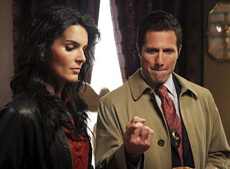 Women's Murder Club - "No Opportunity Necessary" - Angie Harmon as Lindsay, Rob Estes as Tom