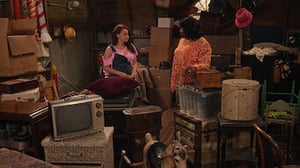 Family Reunion, Season 1 Episode 2 image