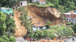 Destroyed in Seconds, Season 1 Episode 28 image