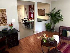 Property Brothers, Season 2 Episode 26 image