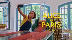 Alice in Paris, Season 2 Episode 15 image
