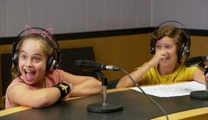 Club Houdini, Season 2 Episode 11 image