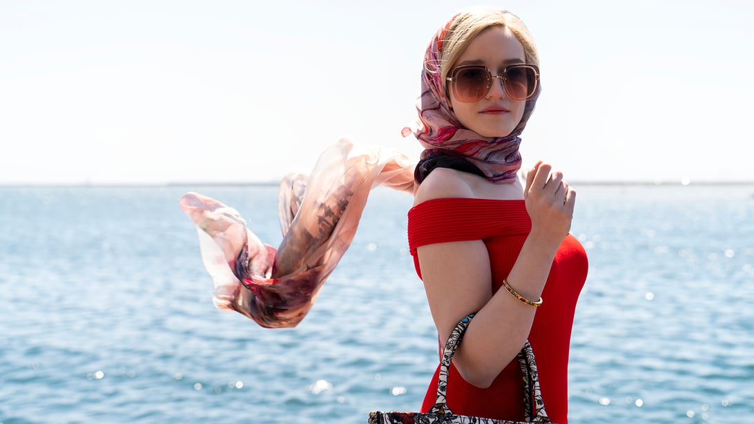 Julia Garner, Inventing Anna