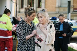 In All Friendship, Season 24 Episode 33 image