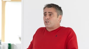 Episodes, Season 1 Episode 7 image