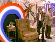 All in the Family, Season 7 Episode 17 image