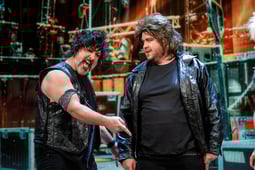 Show Offs, Season 1 Episode 12 image