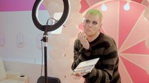 Glow Up: Britain's Next Make-Up Star, Season 3 Episode 4 image