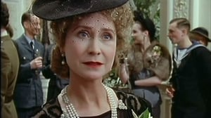 The Camomile Lawn, Season 1 Episode 2 image