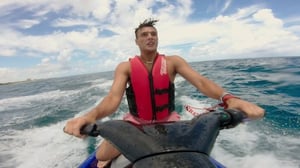 QB1: Beyond the Lights, Season 3 Episode 2 image