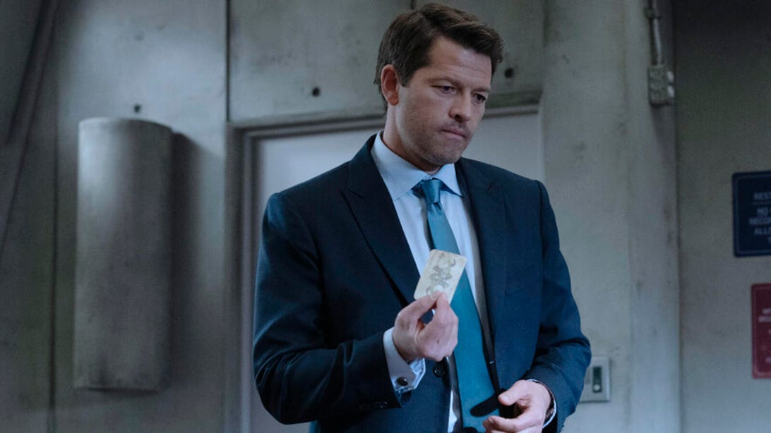 Misha Collins Is Ready to Show Off His Dark Side As Harvey Dent on Gotham Knights