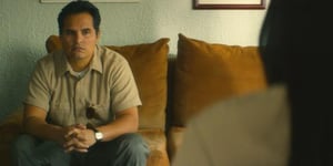 Narcos: Mexico, Season 1 Episode 2 image