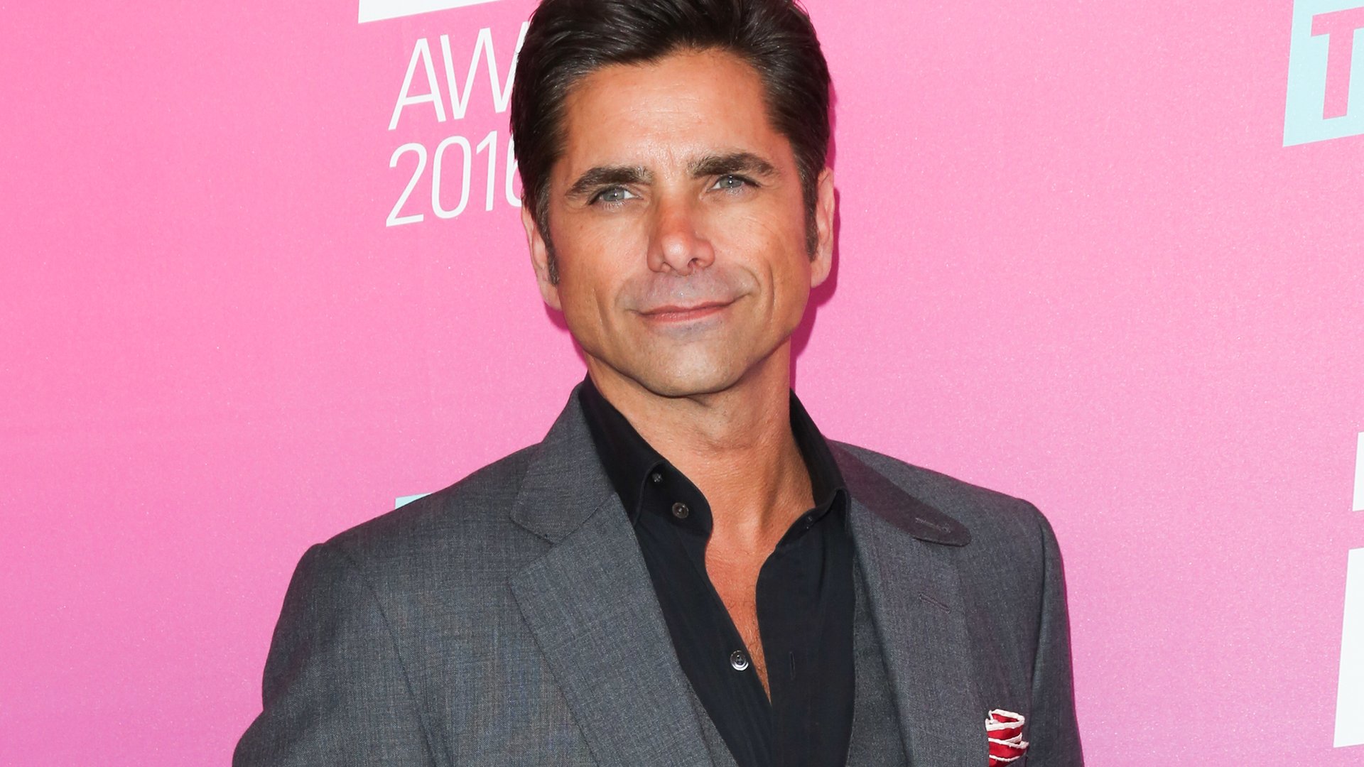 160616-john-stamos.jpg