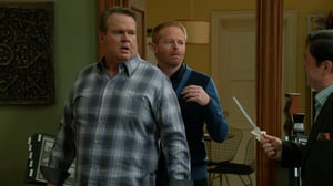 Modern Family, Season 5 Episode 6 image