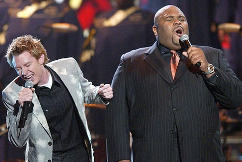 Clay Aiken and Ruben Studdard perform - 31st Annual American Music Awards
