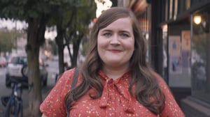 Shrill, Season 1 Episode 1 image