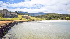 Ocean Treks with Jeff Corwin, Season 3 Episode 16 image