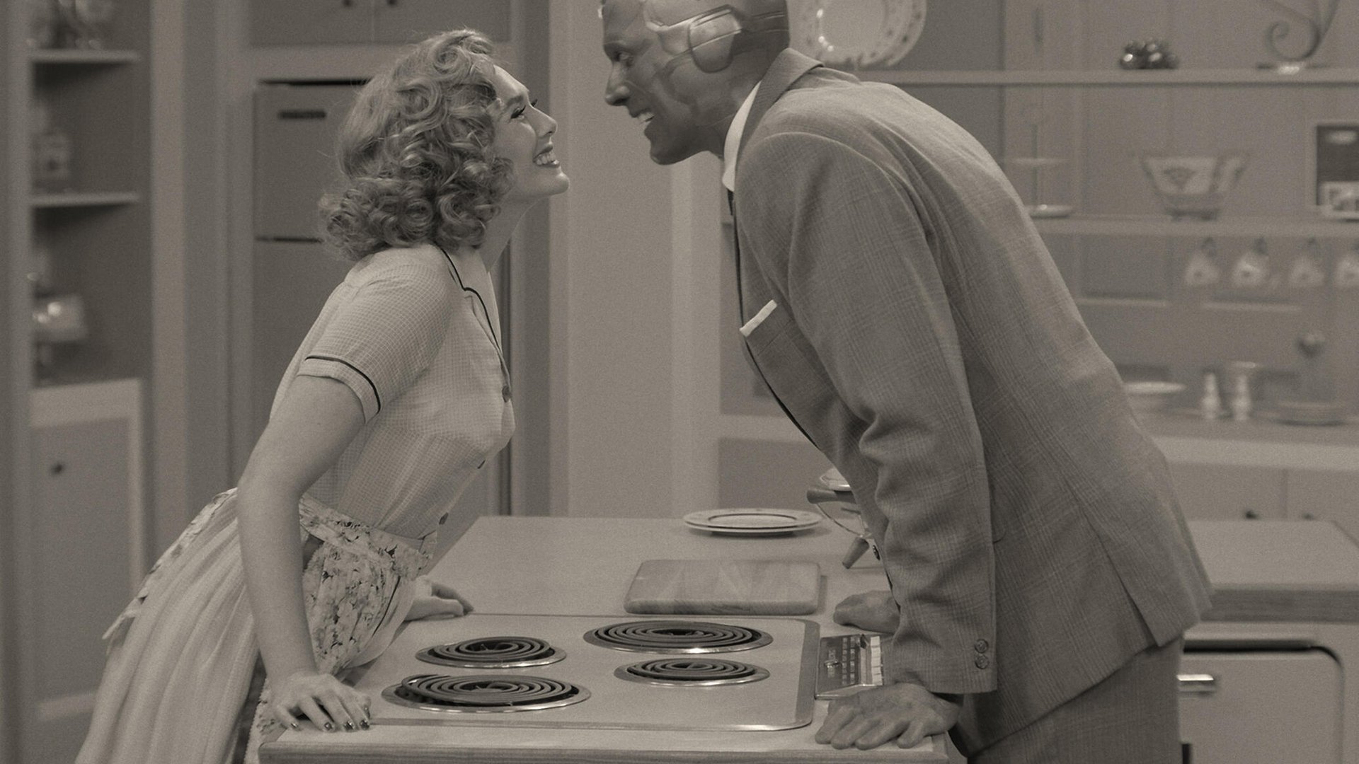 Elizabeth Olsen and Paul Bettany, WandaVision