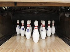 Bizarre Foods: Delicious Destinations, Season 7 Episode 4 image