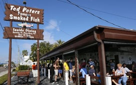 Diners, Drive-ins and Dives, Season 2 Episode 8 image