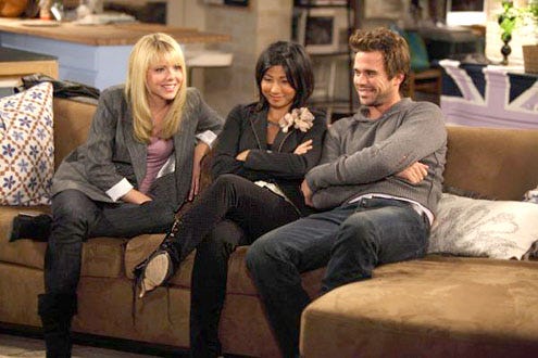 100 Questions - Season 1 - "Are You Open Minded?" - Collete Wolfe as Jill, Smith Cho as Leslie and David Walton as Wayne