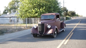 World of Cars, Season 1 Episode 11 image