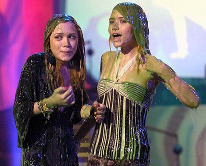 Ashley Olsen and Mary-Kate Olsen - Nickelodeon's 17th Annual Kids' Choice Awards, April 3, 2004
