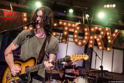 Band in Seattle, Season 6 Episode 15 image