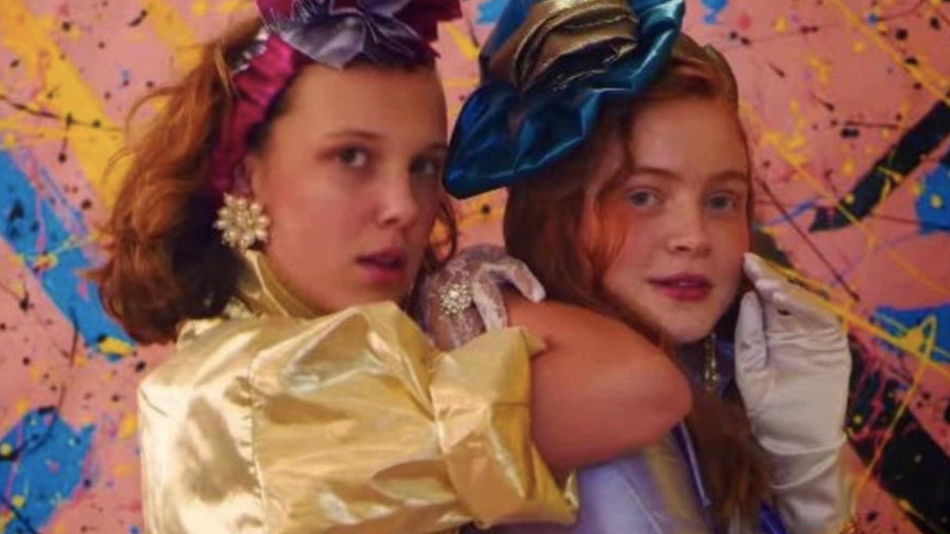Millie Bobby Brown and Sadie Sink, Stranger Things 3