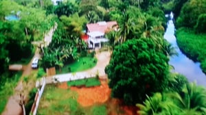 Beach Around the World, Season 1 Episode 10 image