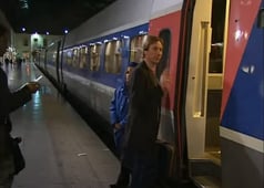 Life Is Sweeter, Season 2 Episode 146 image