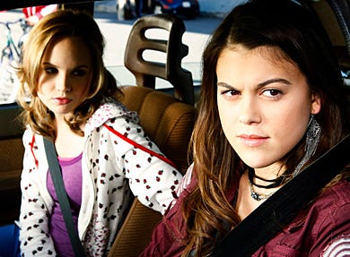 10 Things I Hate About You - Meaghan Martin, Lindsey Shaw