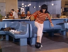 That Girl, Season 1 Episode 28 image