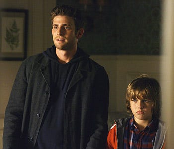 October Road - Season 2 - "The Infidelity Tour" - Bryan Greenberg as Nick and Slade Pearce as Sam