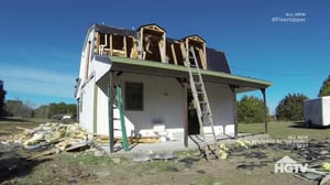 Fixer Upper, Season 5 Episode 9 image