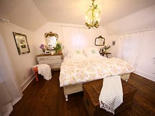 Rehab Addict, Season 8 Episode 13 image
