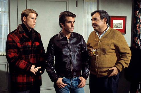 Happy Days - Season 2 - "Guess Who's Coming to Christmas" - Ron Howard, Henry Winkler and Tom Bosley - 12/17/1974
