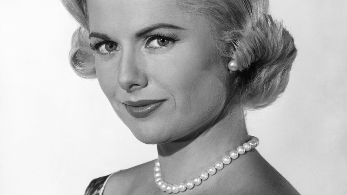 Martha Hyer - TV Guide