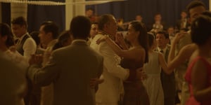 The Roar of the Butterflies, Season 1 Episode 1 image