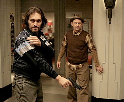 Dirt - Season 1 - "This Is Not Your Father's Hostage" - Guest star Vincent Gallo as Sammy Winter, Ian Hart as Don