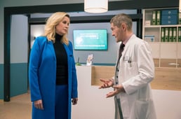 In All Friendship, Season 26 Episode 19 image