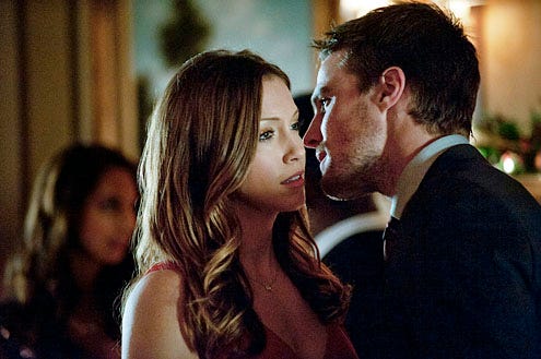 Arrow - Season 1 - "Year's End" - Katie Cassidy and Stephen Amell