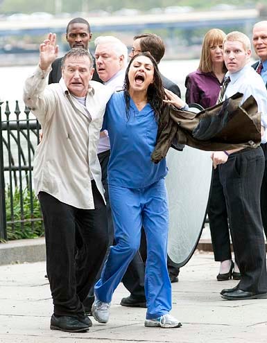 Robin Williams and Mila Kunis on location with "The Angriest Man in Brooklyn" in Dumbo, NY, September 26, 2012