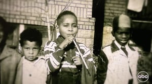 Let the World See, Season 1 Episode 1 image