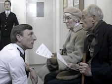 The Bill, Season 1 Episode 11 image