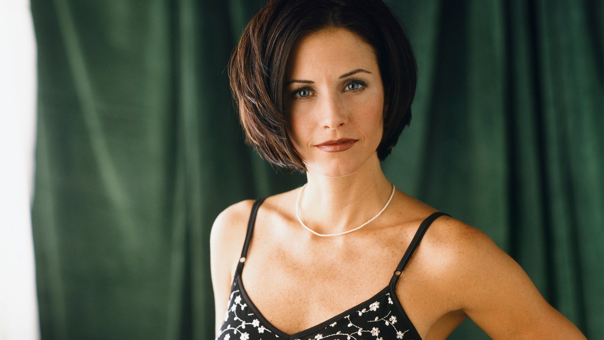 160918-courteney-cox.jpg